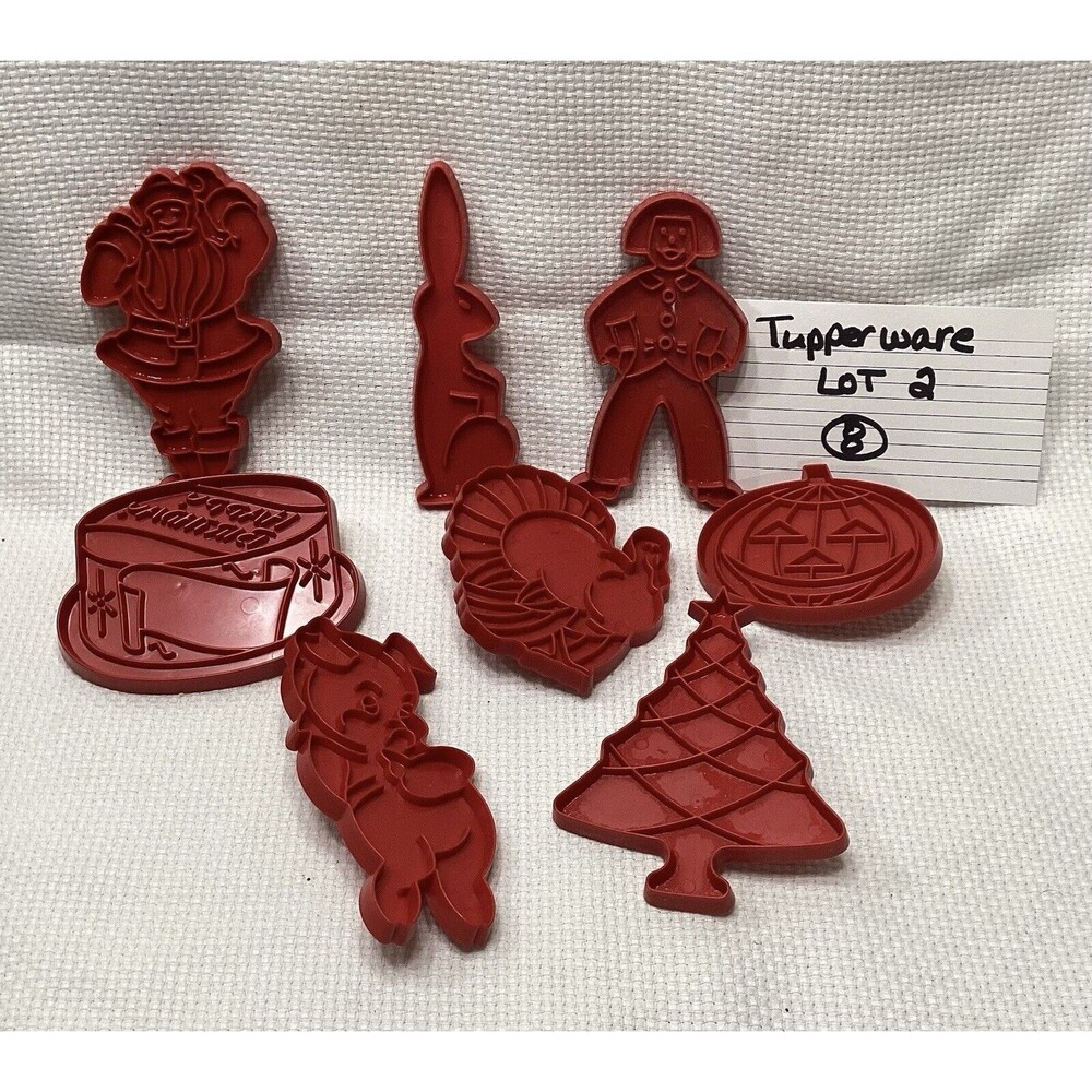 Tupperware Holiday Red Cookie Cutters w Handles Set of 8 Vintage